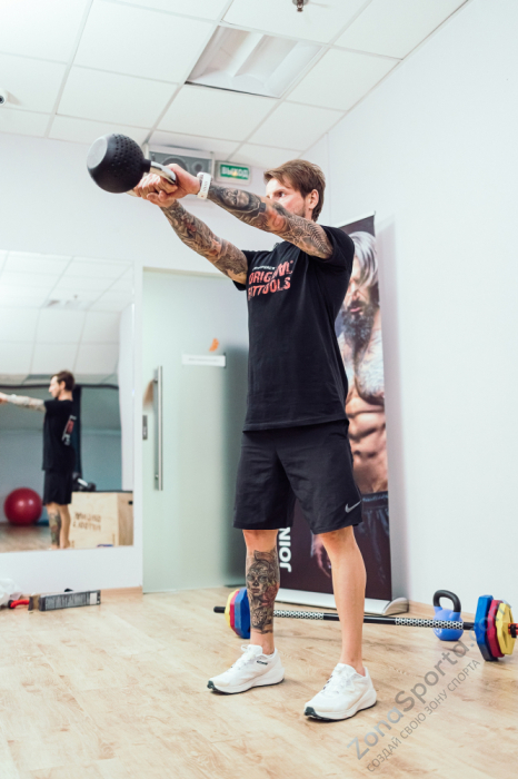 Гиря 10 кг с хромированной ручкой полиуретановая (CPU) Original FitTools